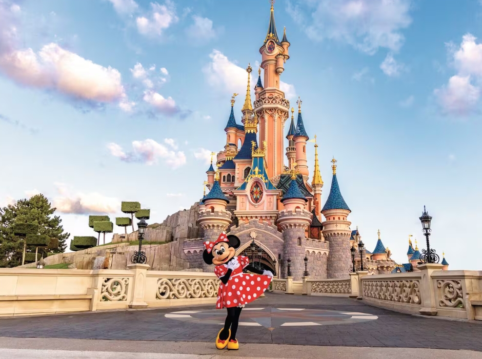 DISNEYLAND PARIS  