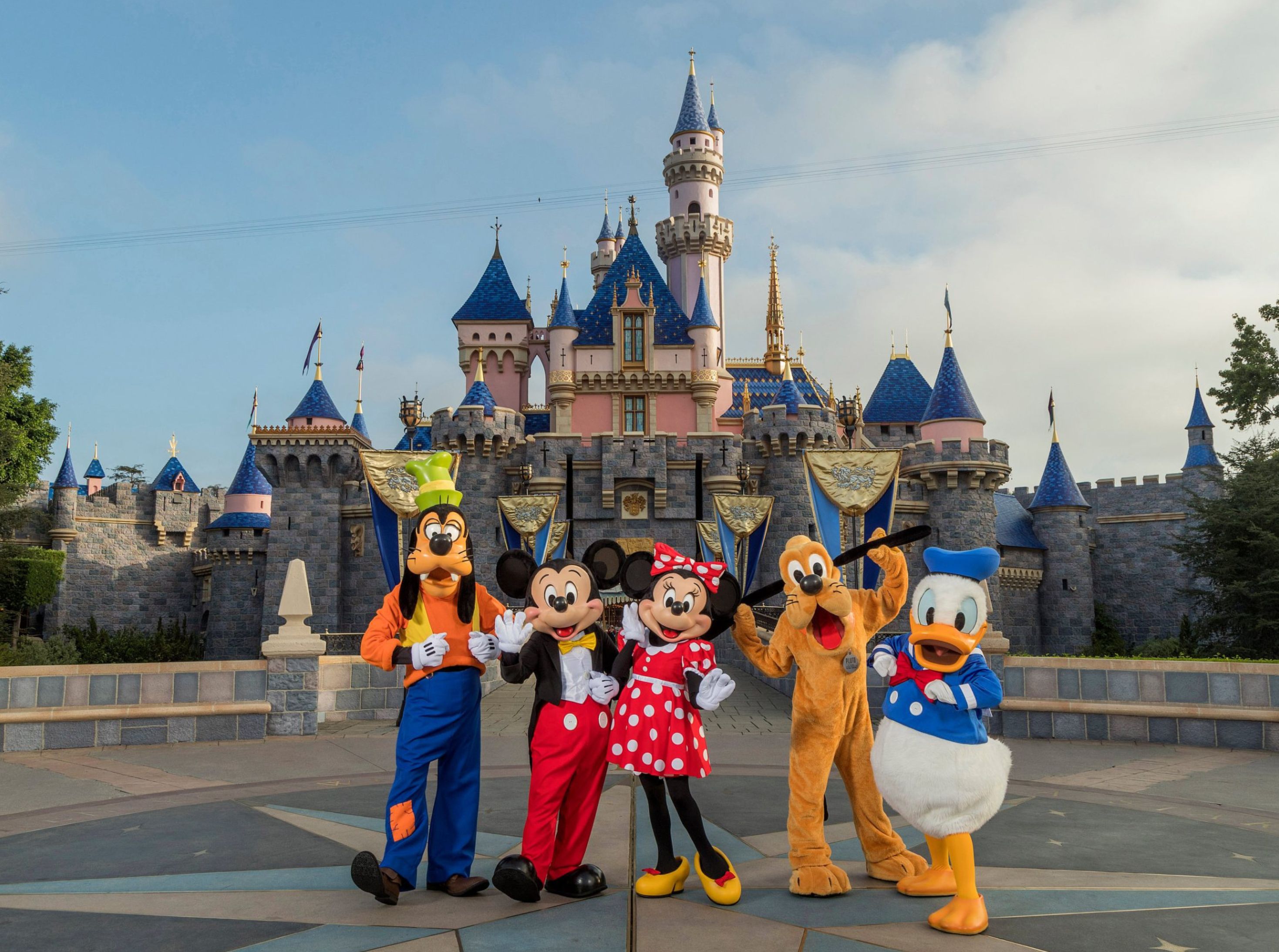 DISNEYLAND PARIS  